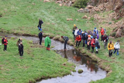 18 kilometrelik yürüyüşte yağmur çamur dinlemediler