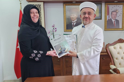 Amerikalı kadın Bayburt’ta Müslüman olup Kübra ismini aldı