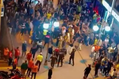 Derbi bitti kavga başladı! Yumruklar, tekmeler havada uçuştu...