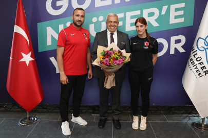 Başkan Şadi Özdemir bir günde bin 400 kişiyi ağırladı