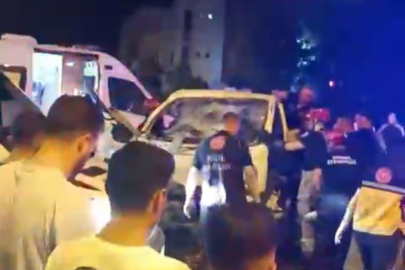 Bursa’da işçileri taşıyan servis ile kamyonet çarpıştı: 8 yaralı