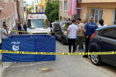 Anten tamiri için çıktığı çatıdan düşerek hayatını kaybetti