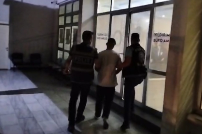 Polisten kaçıp aracın altında yakalanan 17 yaşındaki zanlı suç makinesi çıktı