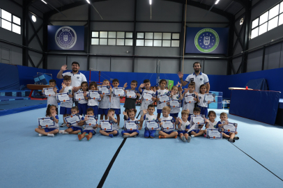 Yaz Spor Okulları'nda çocuklar sertifikalarına kavuştu