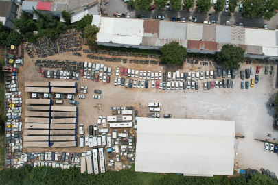 Araç mezarlığına dönen otoparklar temizlenecek