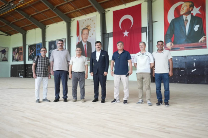 Yenişehir Spor Salonu’nun zemini yenileniyor