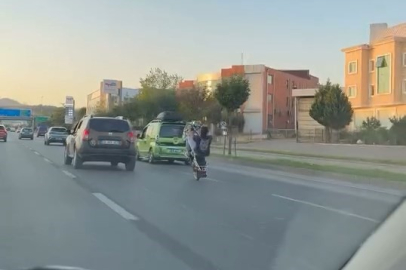 Trafikte motosikletiyle akrobasi yaptı