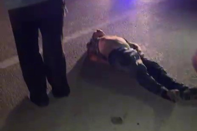 Seyir halindeki kamyonetin kasasından düştü