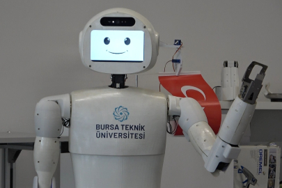 Türk üniversitelerinde bir ilk: Yapay zeka destekli insansı robot geliştirildi