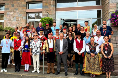 BUÜ halk oyunları topluluğundan 'En İyi Performans Yapan Grup' başarısı