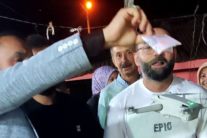 Düğünde drona para takarken elinden oluyordu