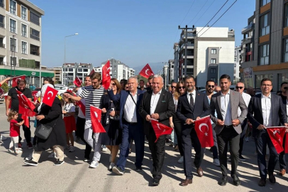 Nilüfer’de coşkulu 30 Ağustos Zafer Bayramı yürüyüşü