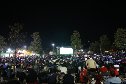 Milli heyecan ve Bursaspor maçı dev ekrana yansıdı