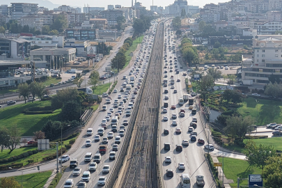 Okullar açıldı, Bursa trafiğinde yoğunluk yaşandı