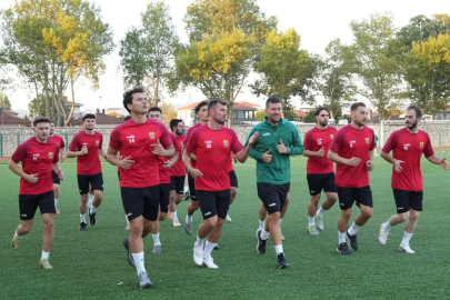 ‘Yenişehir Belediyespor’umuzun her zaman yanında olacağız’