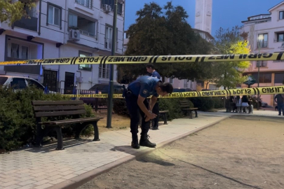 Parkta oyun oynayan çocuğa yorgun mermi isabet etti