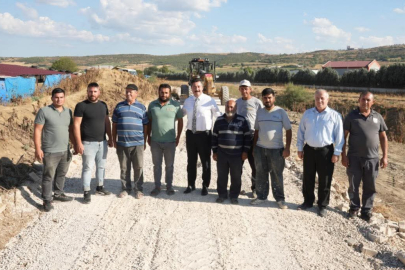 ‘Yol yapım çalışmalarını aralıksız sürdürüyoruz’