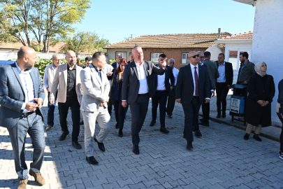 Başkan Karabatı: "Masa başı belediyeciliği yapmıyoruz, her gün sahadayız"