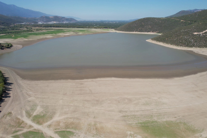 Bursa tarımının kalbi Gölbaşı ve Demirtaş Barajları kurudu