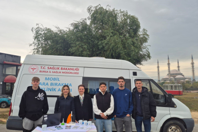 Mobil ekipler vatandaşları sigara bırakmaya teşvik ediyor