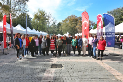 Heykel'de meydan kadınların