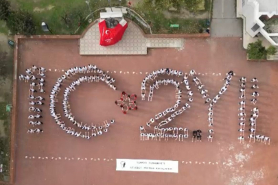 Öğrenciler Cumhuriyetin 102.yılını çizdi