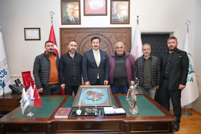 Başkan Ercan Özel, Depolama ve Üretim Sektörü Temsilcilerini Ağırladı