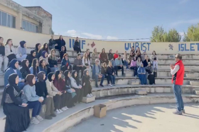 Bursa polisi, okul okul gezerek öğrencileri bilgilendirdi