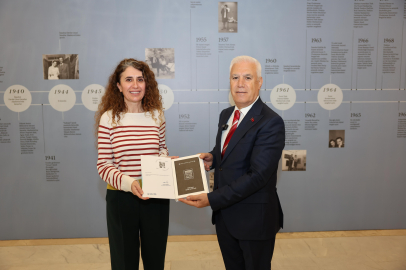 'Gözlerimin Önündesin' sanatseverleri ağırlıyor