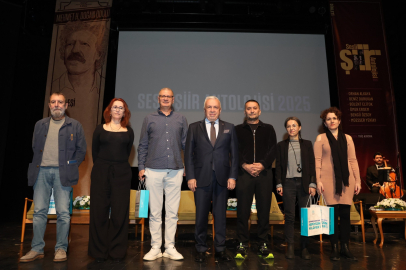 Nilüfer’de şiir eleştirisinin prestij ödülleri sahiplerini buldu