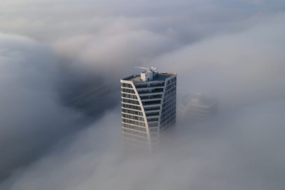 Bursa’da sis şehri yuttu