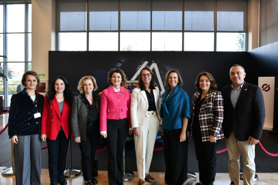 Kadının Güçlenmesi Bursa Platformu üyeleri, Oyak Renault'da buluştu