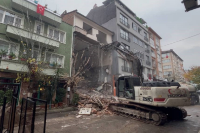 Bursa'da ilginç bir yıkım