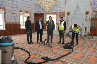 Yenişehir’de camiler üç aylara hazırlanıyor