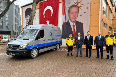 Başkan Ercan Özel’in çağrısı karşılık buldu: Hasta nakil aracı hizmete girdi