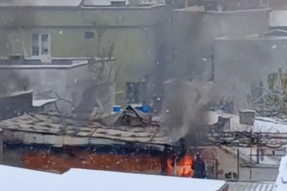 Bursa'da çatı katı yangını korkuttu