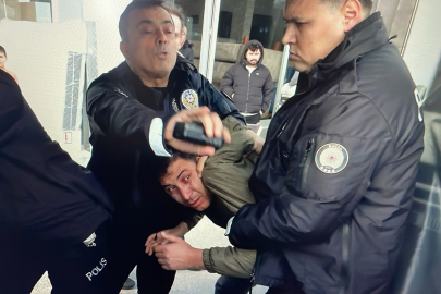 Büyükşehir Belediye Başkanı Bozbey'e saldırı girişimi