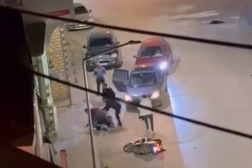 Kardeşler birbirine girdi: Ağabeyini bıçakla yaralayıp kaçtı