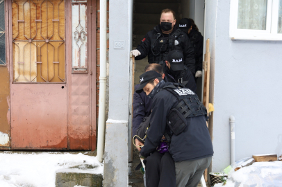 Kardan yolu kapanan hastaya büyükşehir ekipleri yetişti