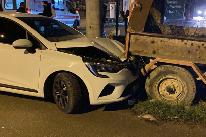 Kaza yapan otomobil savrulup kamyonete çarptı: 2 yaralı