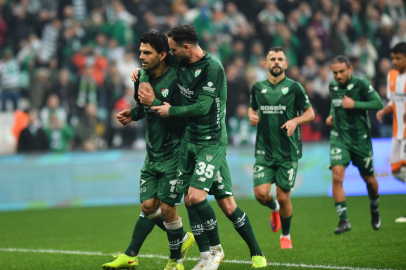 Bursaspor Adanaspor’u farklı geçti