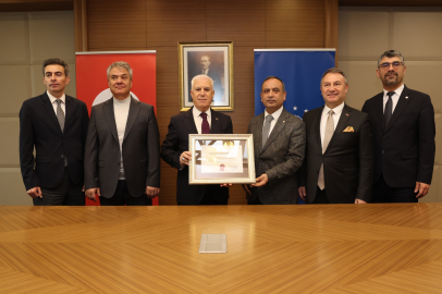 Bursa Büyükşehir, "Sağlığı Geliştiren Belediye" ünvanını yeniledi