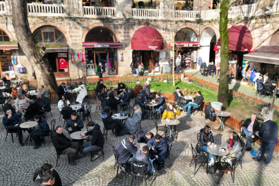 Bursa'da tarihi hanlarda yeni dönem: Avlular boşaltılıyor