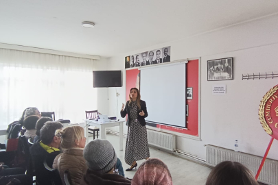 CHP’nin, Siyasette İletişimin  Gücü Semineri yoğun ilgi gördü