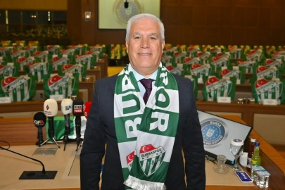 Mustafa Bozbey Portekiz’den seslendi: "Biz şampiyon olacağız"