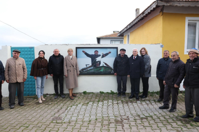 Başkan Bozbey'den Yaren Leylek ve Adem Amca'ya ziyaret
