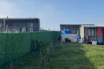 Tarım arazilerindeki tiny house'lar bir bir yıkıldı