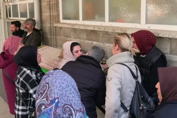 Küçük Öykü Gözyaşları Arasında Toprağa Verildi