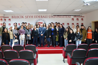 TANSU ERÇEVİK BİLECİK ŞEYH EDEBALİ ÜNİVERSİTESİ ÖĞRENCİLERİ İLE BİR ARAYA GELDİ