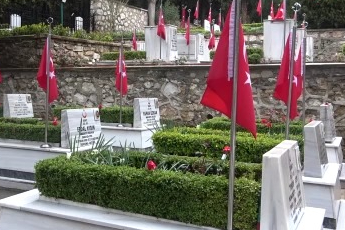 Şehit ailelerinden bayram ziyareti